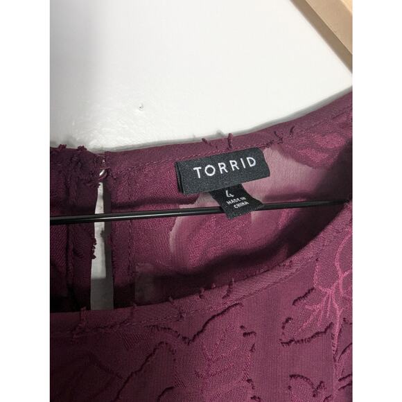 Torrid Abbey Chiffon Sheer Clip Floral Top - Picture 5 of 7
